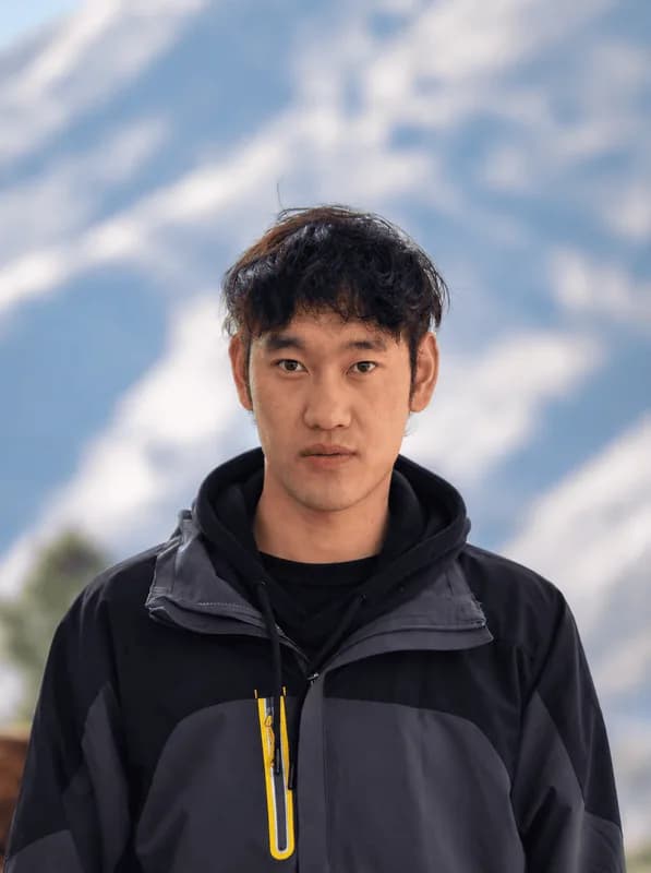 Tshering Dorji, Associate Analyst