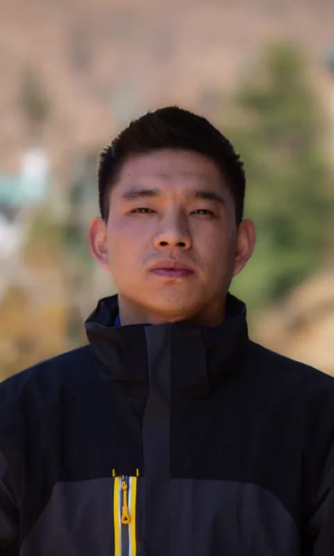Tandin Tshering, Associate analyst